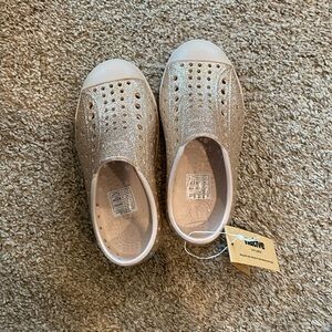 Toddler girls Native shoes